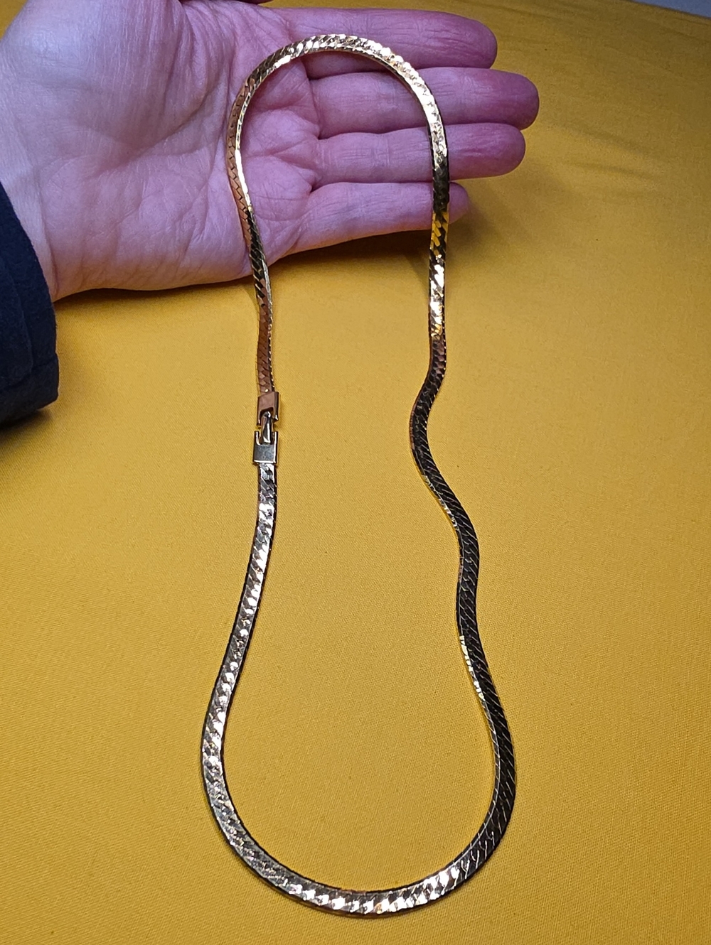 MINT Vintage 80s Signed Napier Gold Tone Flat Herringbone Chain Necklace